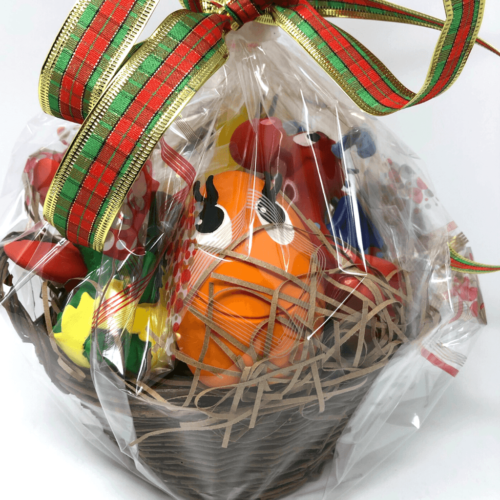 Pet Hamper Large Basket with Natural Rubber Toys - Natural rubber Pet Toys
